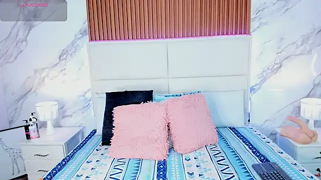 Krystal cambell1 online show from 25, 4, 2026