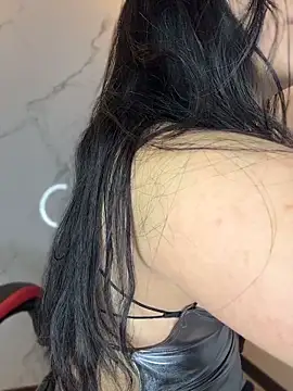 Emily Trujillo online show from 27, 4, 2026