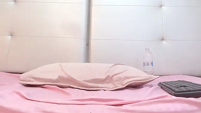 Alisson Freckles online show from 7, 12, 2024