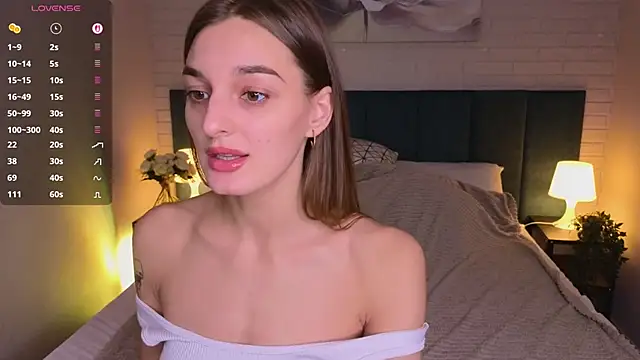 stacy sexylips online show from 9, 10, 2025