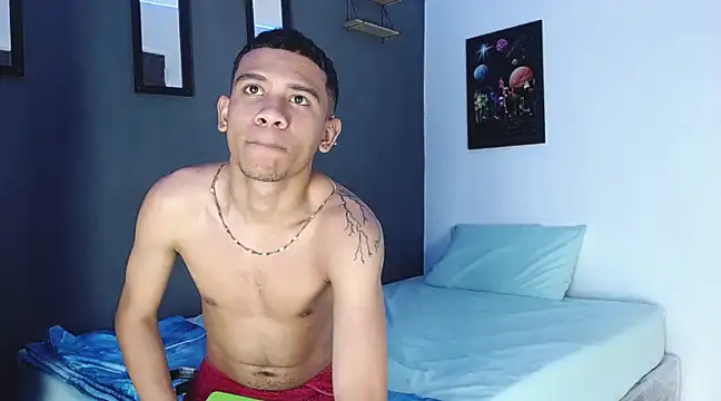 Snapshot of Romancartier_1 chatting on 4, 12, 2024 Romancartier 1 online show from 4, 12, 2024