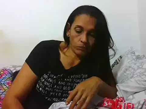 latinbrunettet online show from 14, 3, 2025