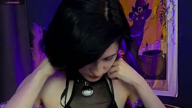 dark vamp  online show from 5, 12, 2024