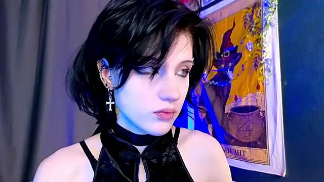 dark vamp  online show from 29, 12, 2024