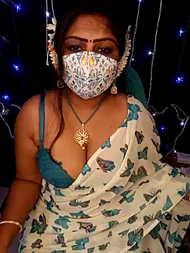 Snapshot of honey-sexy chatting on 11, 12, 2024 honey-sexy online show from 11, 12, 2024