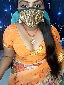 Snapshot of honey-sexy chatting on 8, 1, 2025 honey-sexy online show from 8, 1, 2025