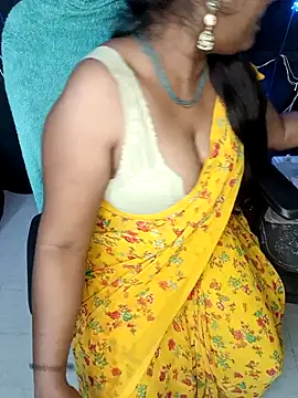 Snapshot of honey-sexy chatting on 28, 1, 2025 honey-sexy online show from 28, 1, 2025