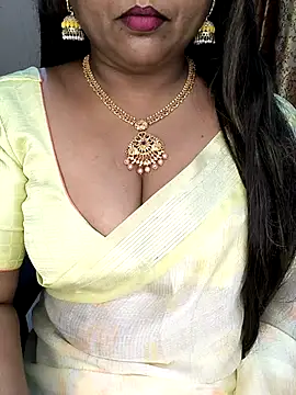 Snapshot of honey-sexy chatting on 28, 11, 2025 honey-sexy online show from 28, 11, 2025