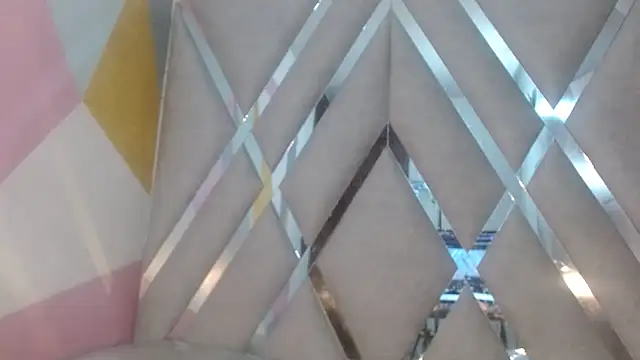 Lucy White   online show from 11, 1, 2025