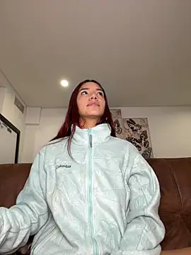 Snapshot of dolcebella chatting on 16, 11, 2025 dolcebella online show from 16, 11, 2025