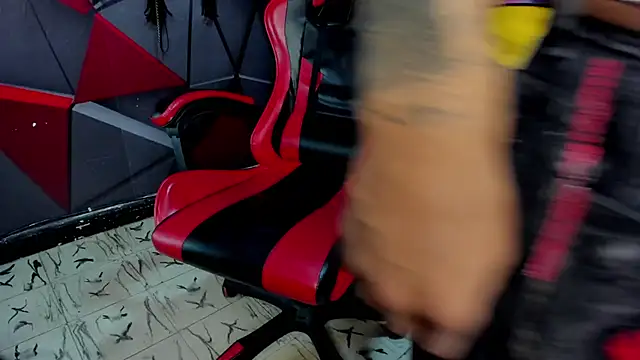 Hana and Zeta online show from 16, 9, 2025