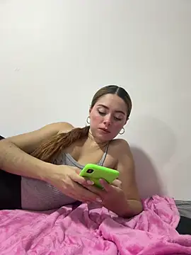 Hana and Zeta online show from 11, 2, 2026