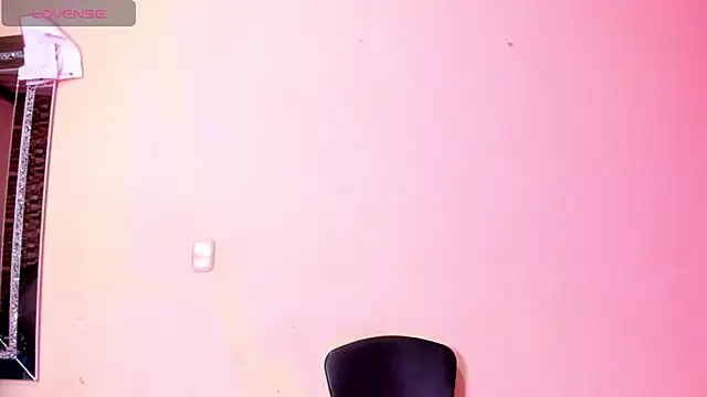 mariana mauricio hot online show from 5, 6, 2026