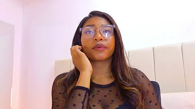 VanessaGlenn online show from 26, 4, 2026