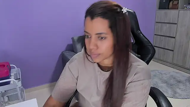 Snapshot of boomsar01 chatting on 8, 3, 2026 boomsar01 online show from 8, 3, 2026