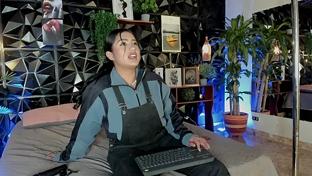 karla 999 online show from 19, 9, 2025