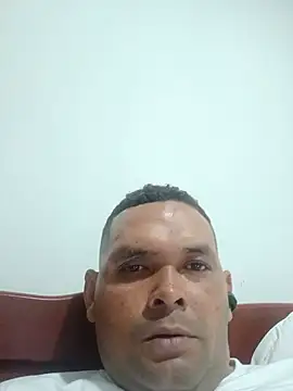 Snapshot of antoy---11 chatting on 8, 8, 2026 antoy---11 online show from 8, 8, 2026