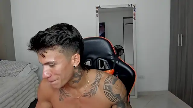 Snapshot of pettergrey1 chatting on 11, 2, 2026 pettergrey1 online show from 11, 2, 2026