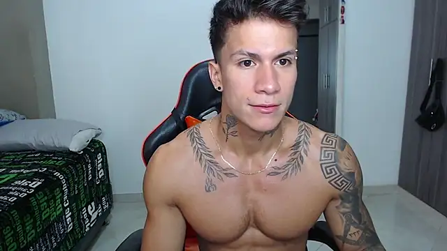 Snapshot of pettergrey1 chatting on 23, 2, 2026 pettergrey1 online show from 23, 2, 2026