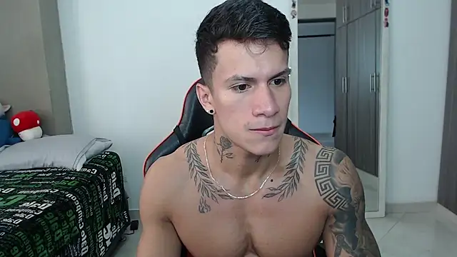 Snapshot of pettergrey1 chatting on 6, 3, 2026 pettergrey1 online show from 6, 3, 2026