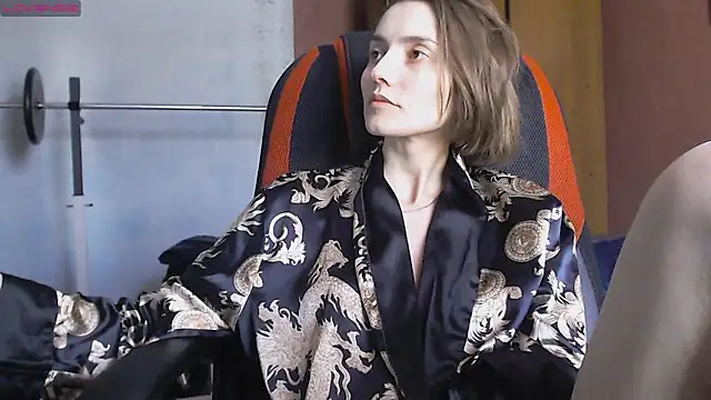 womanstrong78 online show from 11, 3, 2025