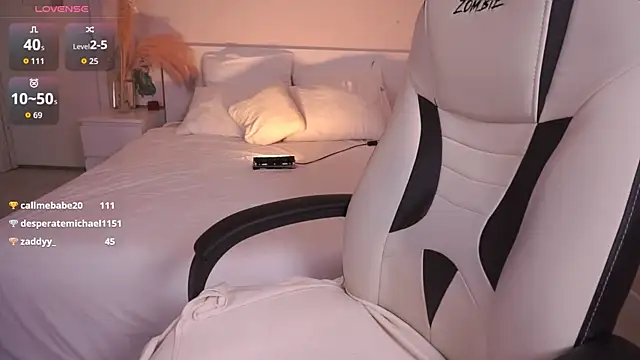 Ooops Boobss online show from 4, 4, 2026