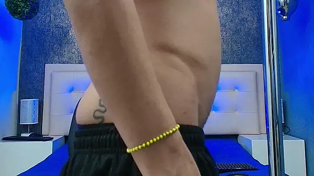 Erick Zhimerman online show from 25, 4, 2026