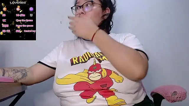 CinnamonCookiez online show from 9, 11, 2025