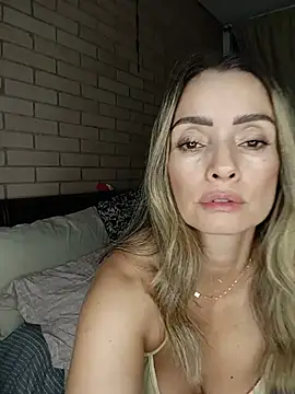 Loly Horny online show from 28, 5, 2026