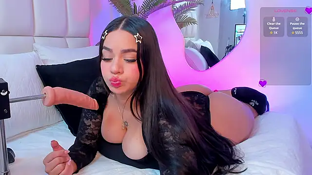 zoe rivers online show from 24, 4, 2026