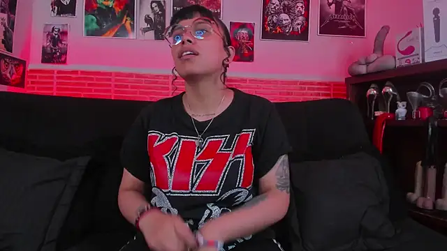 lilith-deveraux online show from 16, 9, 2025