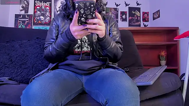 lilith-deveraux online show from 8, 6, 2026