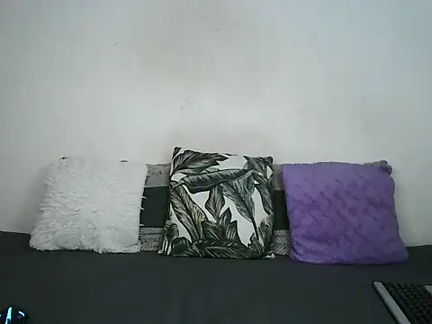 Thickqueenxxx online show from 27, 7, 2026
