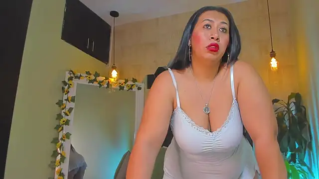 Snapshot of Fransheska-mon chatting on 9, 5, 2026 Fransheska-mon online show from 9, 5, 2026