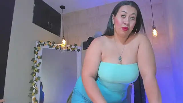 Snapshot of Fransheska-mon chatting on 14, 5, 2026 Fransheska-mon online show from 14, 5, 2026