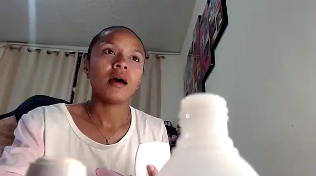 Samary thomas online show from 6, 3, 2025