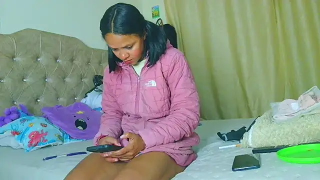 Snapshot of Samary_thomas chatting on 28, 4, 2026 Samary thomas online show from 28, 4, 2026