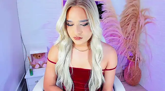 Snapshot of Elody_Preysler69 chatting on 6, 12, 2024 Elody Preysler69 online show from 6, 12, 2024