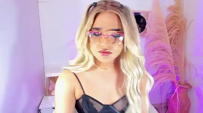 Snapshot of Elody_Preysler69 chatting on 12, 12, 2024 Elody Preysler69 online show from 12, 12, 2024