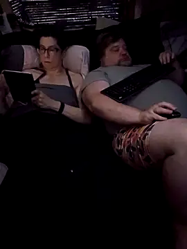 alienbunny online show from 19, 1, 2025