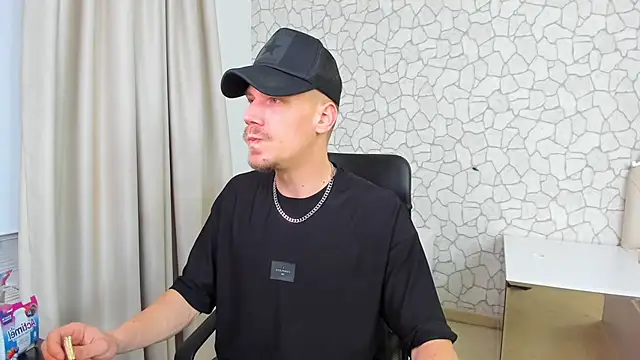 MateoBenjaminX online show from 22, 1, 2025