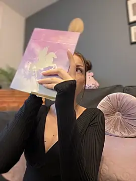 Mia Ethan online show from 12, 2, 2025