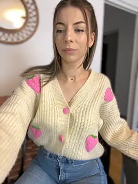 Mia Ethan online show from 2, 10, 2025