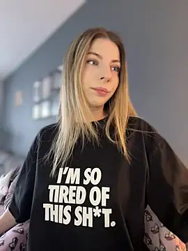 Mia Ethan online show from 16, 3, 2026