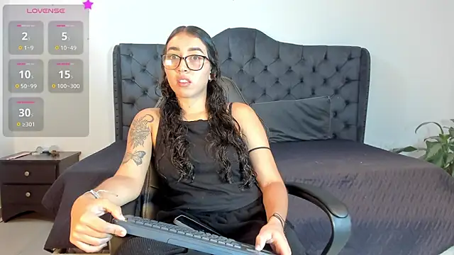  maria foxx  online show from 4, 10, 2025