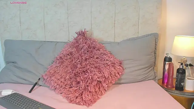  maria foxx  online show from 22, 4, 2026