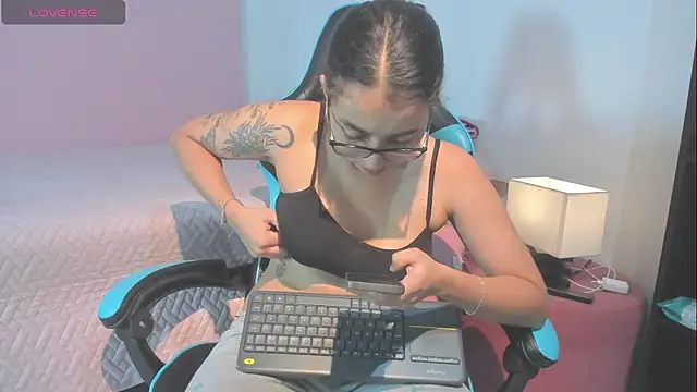  maria foxx  online show from 10, 6, 2026