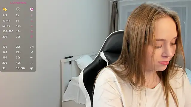 Snapshot of endlesssoffi chatting on 4, 12, 2024 endlesssoffi online show from 4, 12, 2024