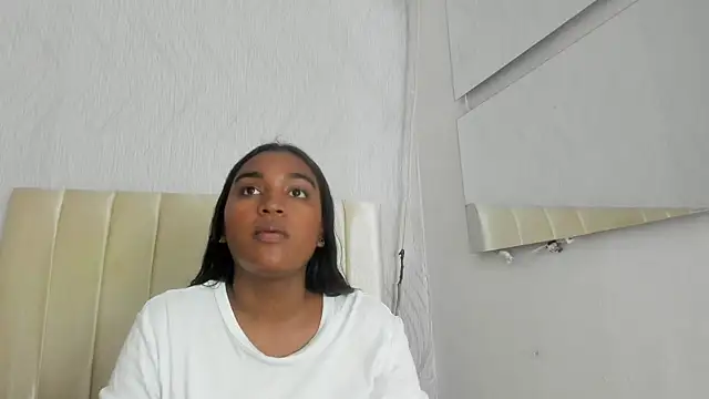 kayna gomez online show from 22, 4, 2026