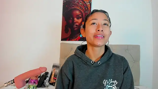 Milkdulce1 online show from 16, 3, 2025